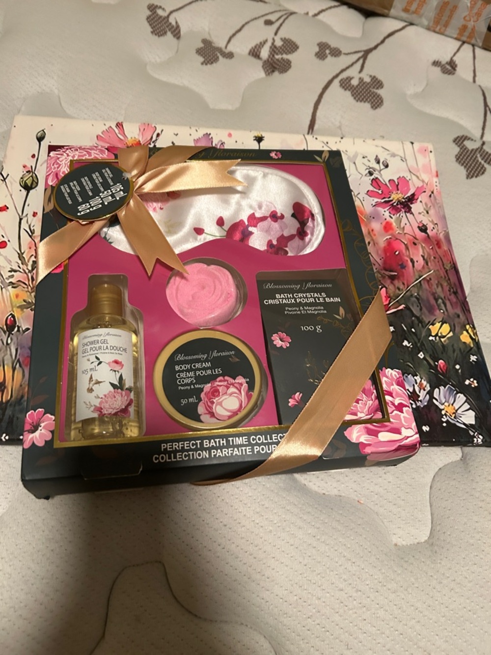 Blooming Floral Pink Bath Soak & Pamper Gift Set